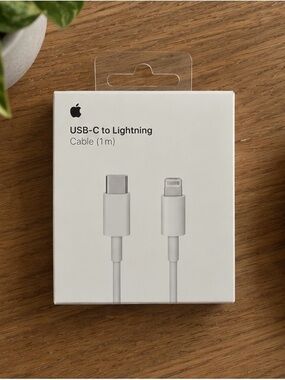 Apple USB-C to Lightning Cable — White